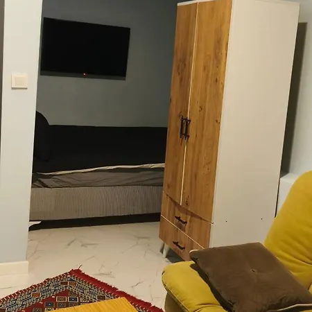 Sehri Naz *